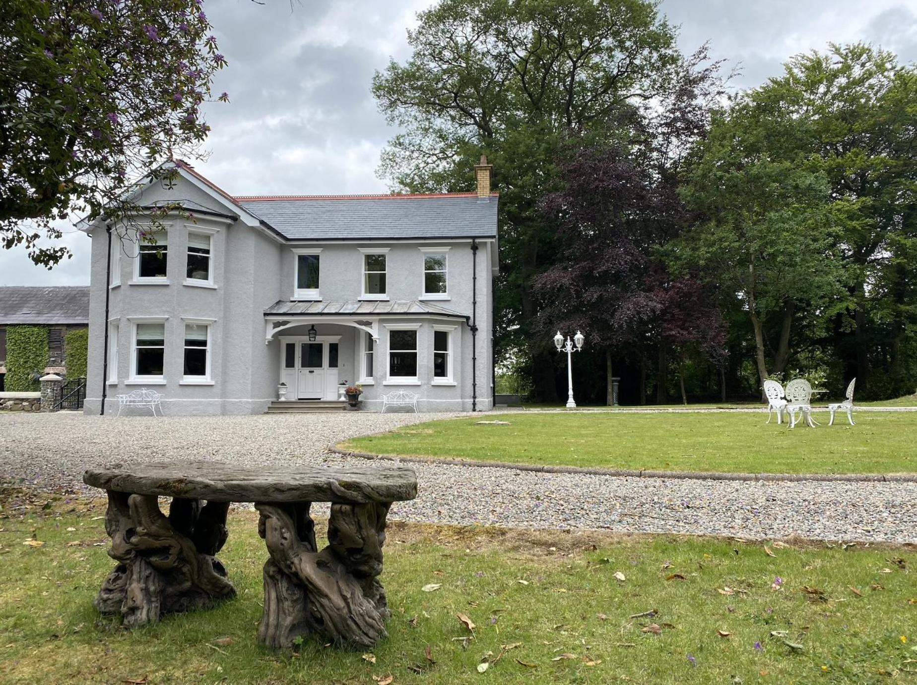 Luxury Accommodation In County Antrim With Riverside Hot Tub Kells Exteriér fotografie
