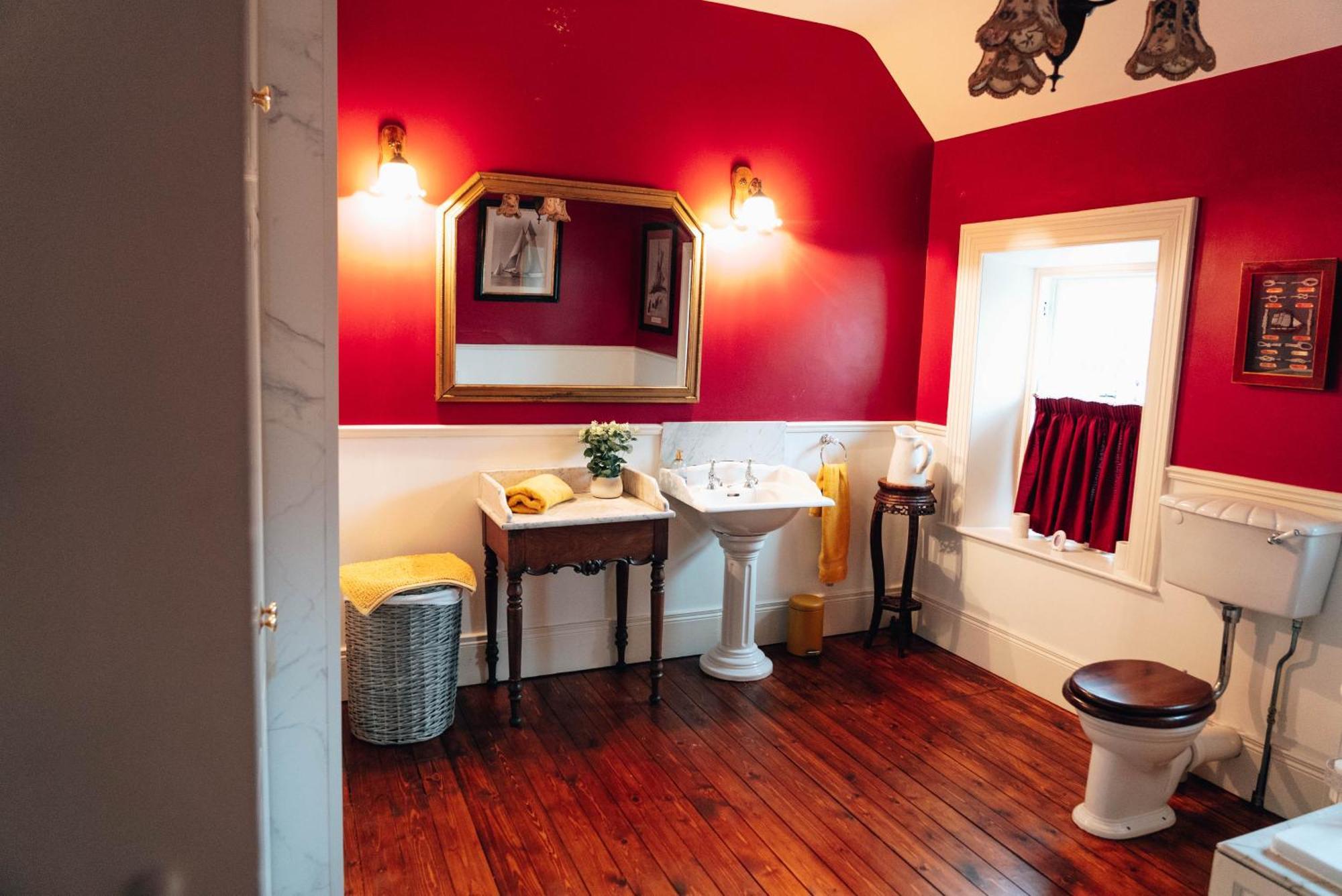 Luxury Accommodation In County Antrim With Riverside Hot Tub Kells Exteriér fotografie