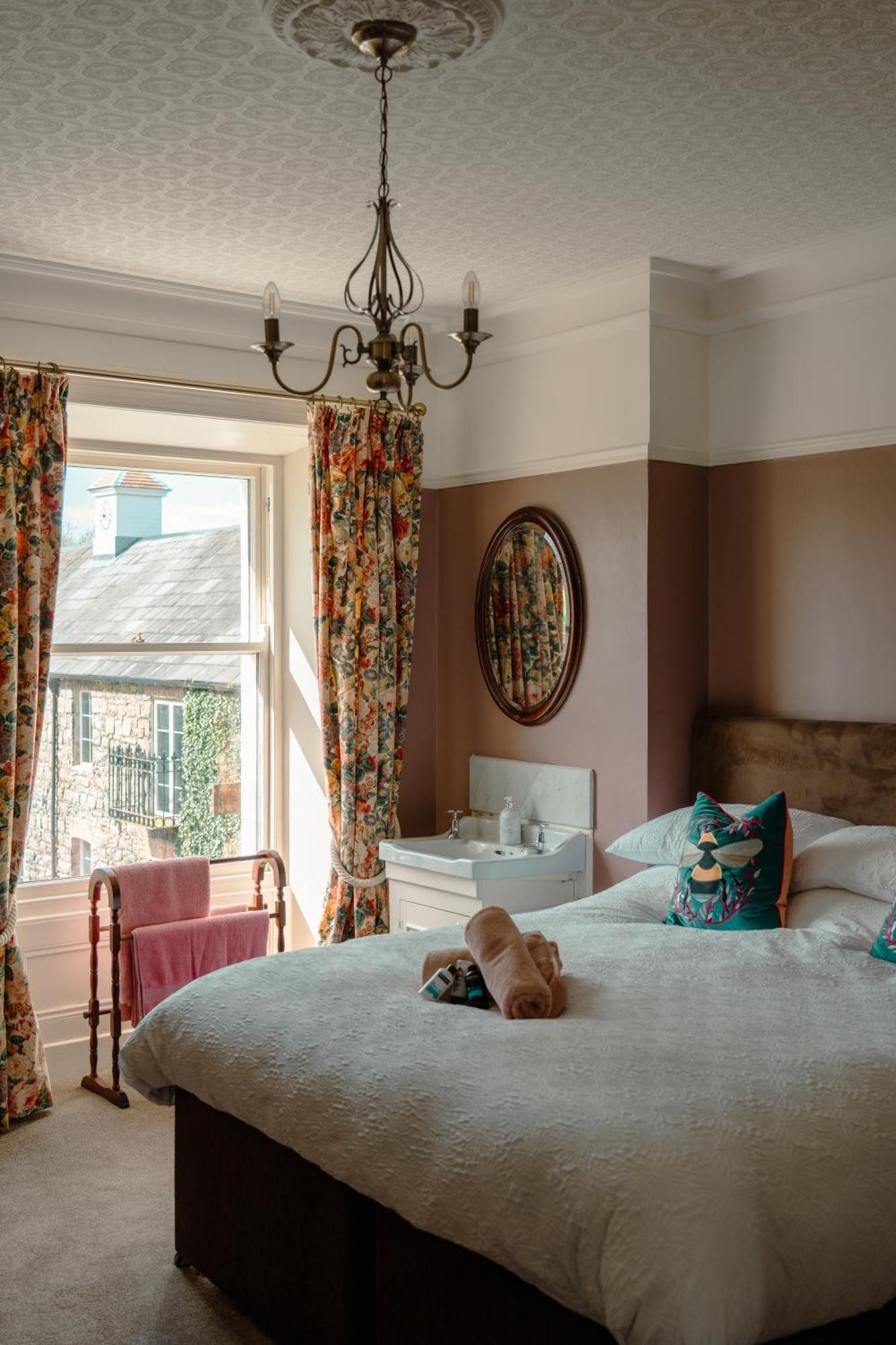 Luxury Accommodation In County Antrim With Riverside Hot Tub Kells Exteriér fotografie